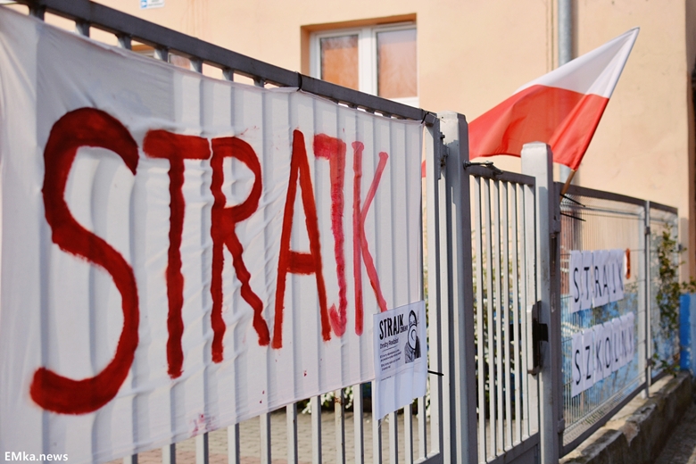 Kolejny dzień strajku nauczycieli w powiecie średzkim