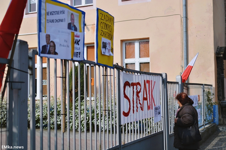 Kolejny dzień strajku nauczycieli w powiecie średzkim