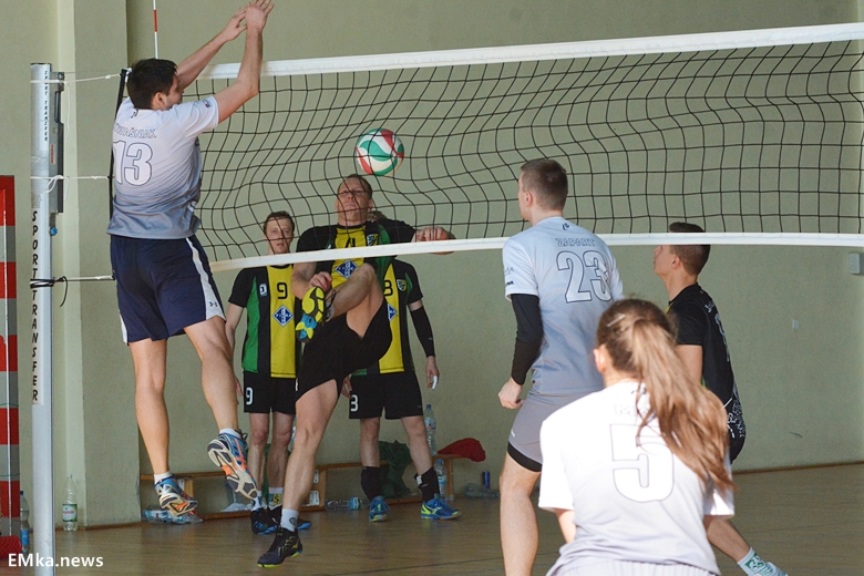 Sobotni turniej siatkówki w Środzie Śląskiej