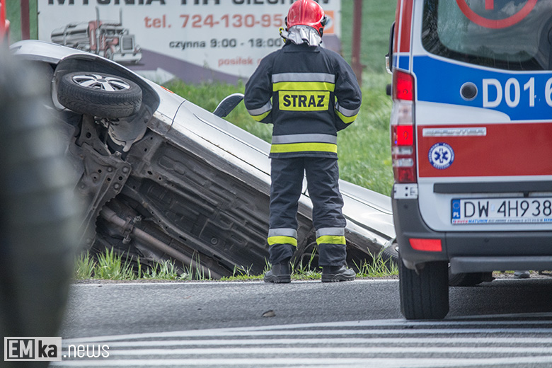 Zderzenie dwóch aut w Środzie Śląskiej