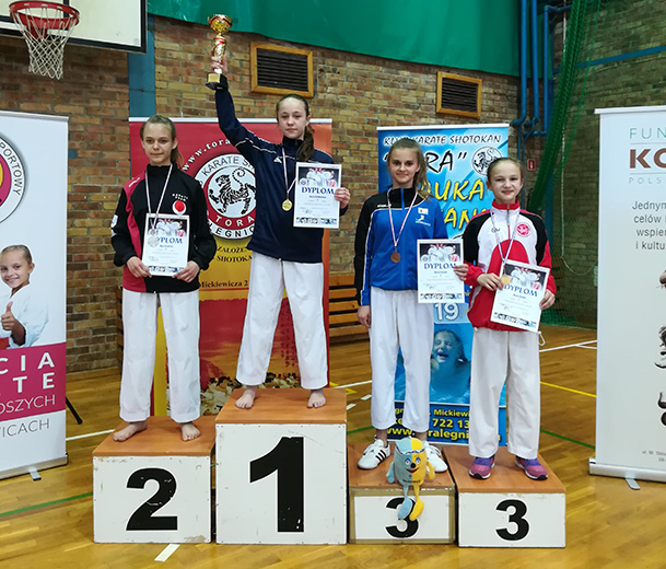 Medale karateków w Legnicy