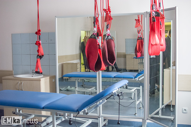 Wnętrza budynku po szpitalu w Środzie Śląskiej