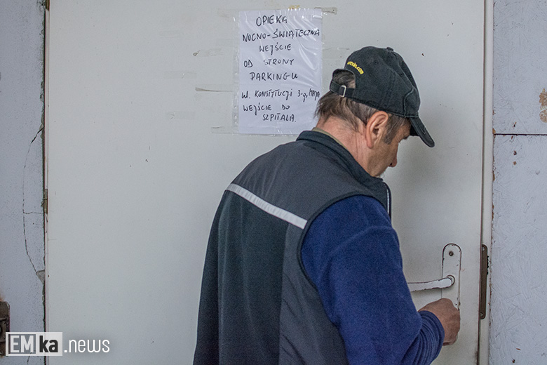 Wnętrza budynku po szpitalu w Środzie Śląskiej