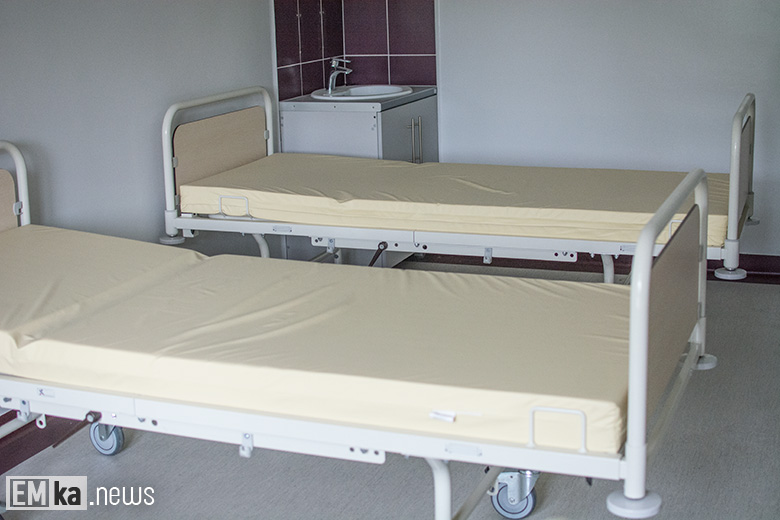 Wnętrza budynku po szpitalu w Środzie Śląskiej