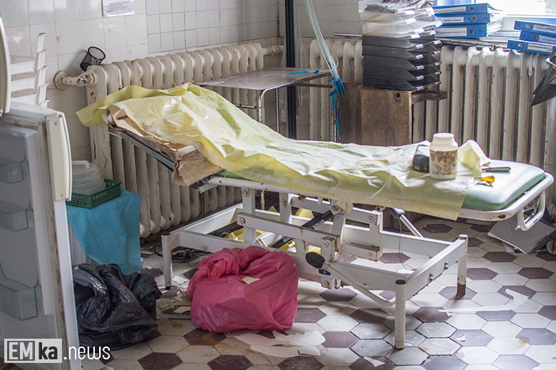 Wnętrza budynku po szpitalu w Środzie Śląskiej