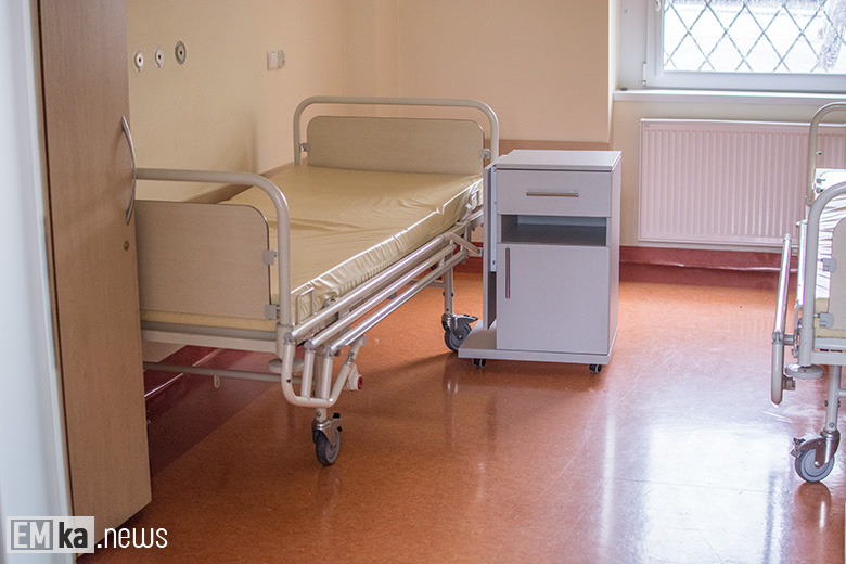 Wnętrza budynku po szpitalu w Środzie Śląskiej