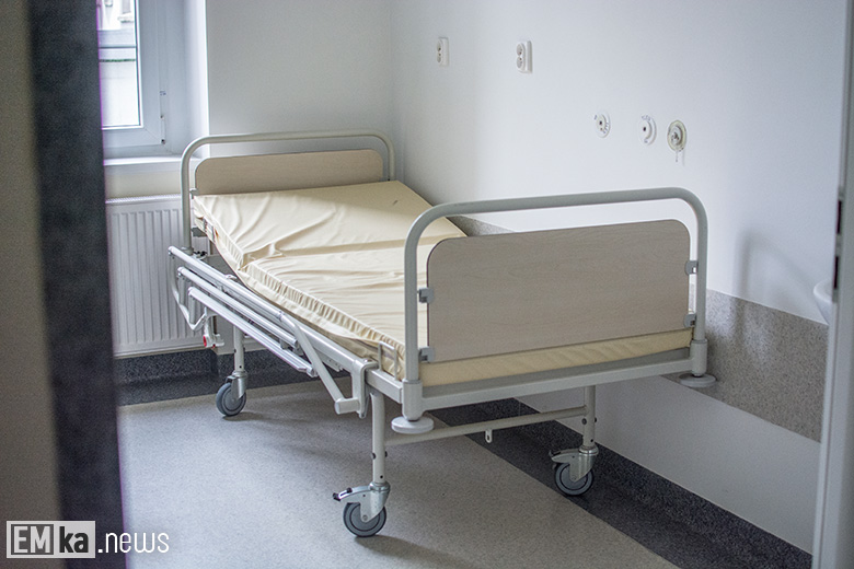 Wnętrza budynku po szpitalu w Środzie Śląskiej