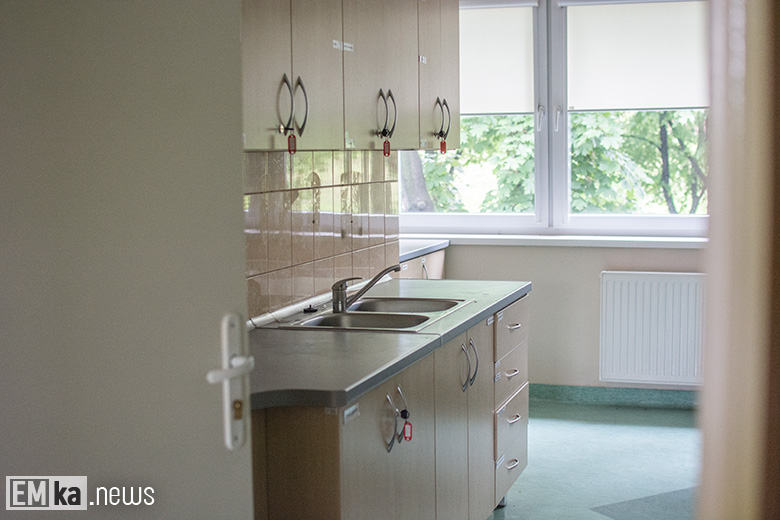 Wnętrza budynku po szpitalu w Środzie Śląskiej