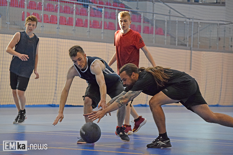 "Kebaby" zwycięzcą turnieju koszykówki w Malczycach