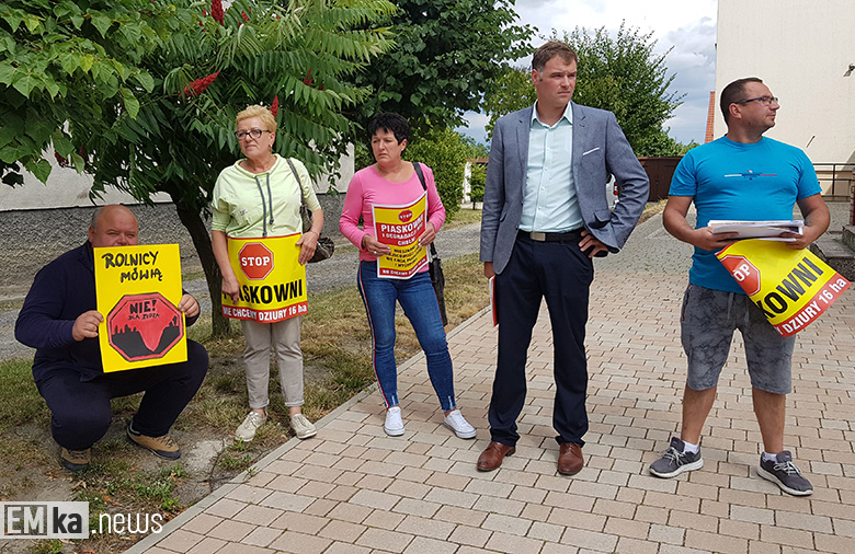 Protest przeciwko powstaniu piaskowni w Chełmie