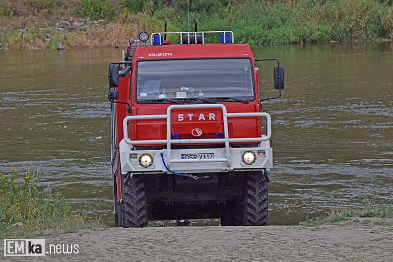 Strażacy sprawdzali sytuację na rzece Odrze