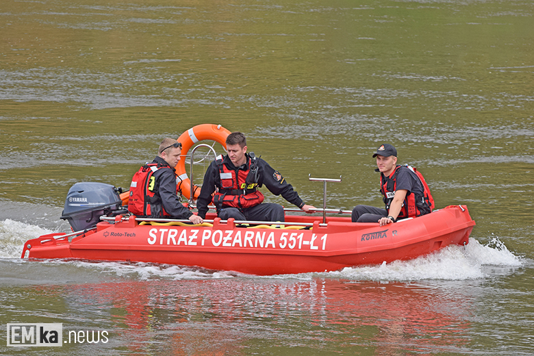 Strażacy sprawdzali sytuację na rzece Odrze