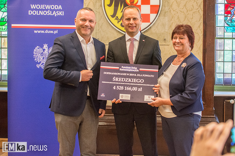 Przyznanie promes odbyło się w starostwie w Wołowie