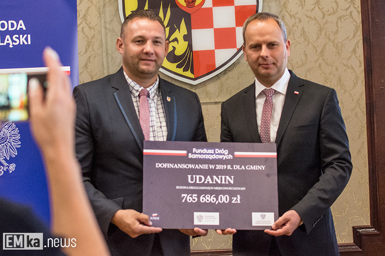 Przyznanie promes odbyło się w starostwie w Wołowie