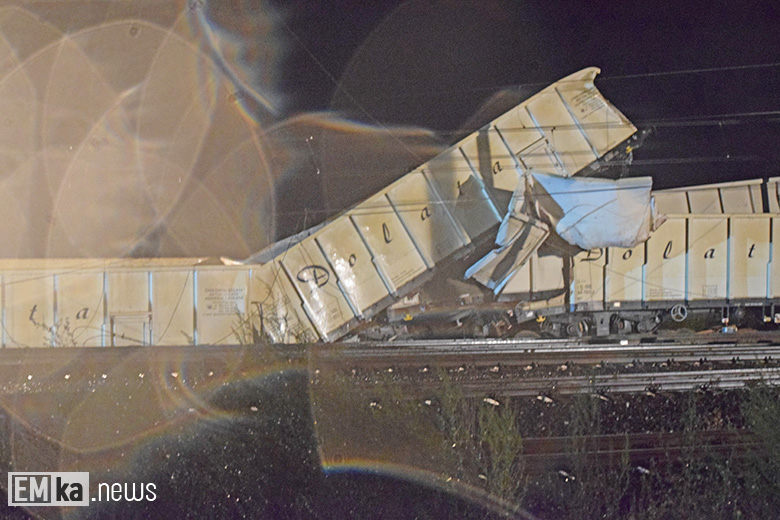 Pociąg towarowy wypadł z torów