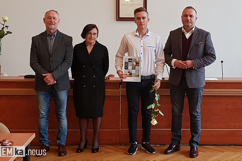 Najzdolniejsi uczniowie otrzymali stypendia