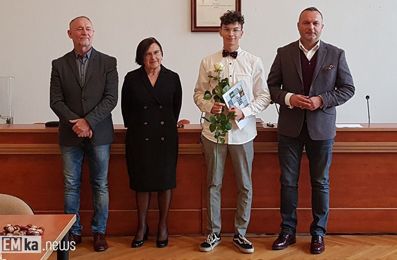 Najzdolniejsi uczniowie otrzymali stypendia