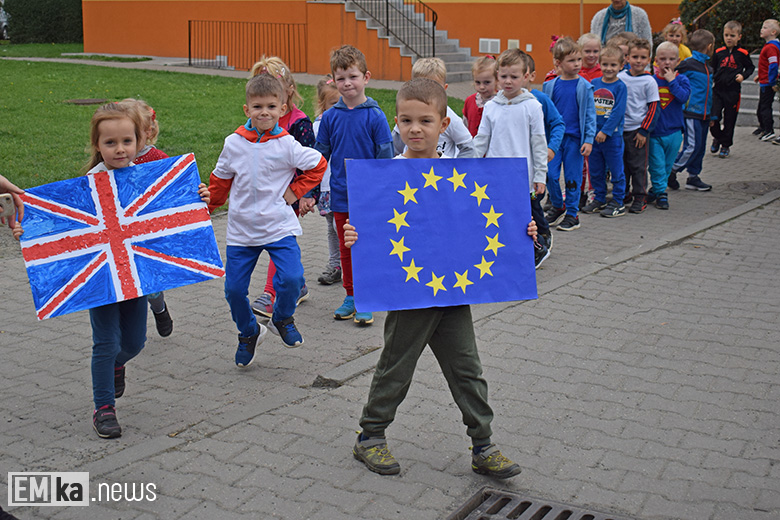 Barwny korowód i bieg przedszkolaków, czyli 15 lat Polski w UE w Malczycach