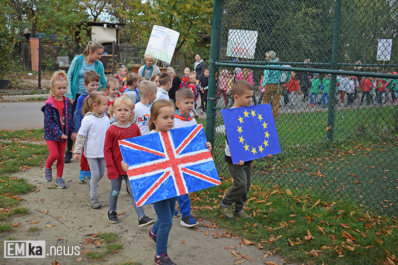 Barwny korowód i bieg przedszkolaków, czyli 15 lat Polski w UE w Malczycach