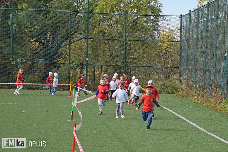 Barwny korowód i bieg przedszkolaków, czyli 15 lat Polski w UE w Malczycach