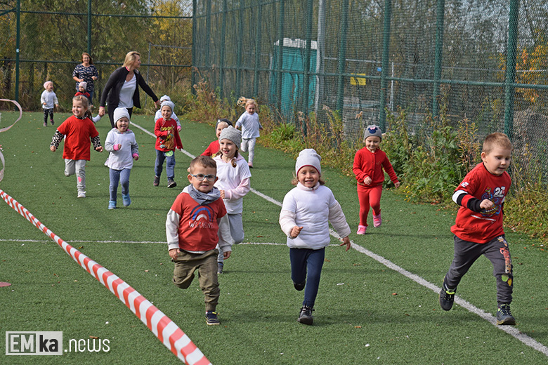 Barwny korowód i bieg przedszkolaków, czyli 15 lat Polski w UE w Malczycach