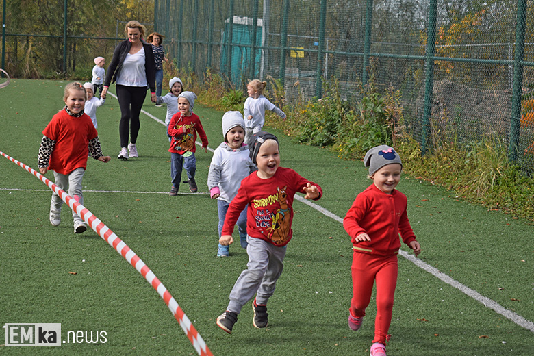 Barwny korowód i bieg przedszkolaków, czyli 15 lat Polski w UE w Malczycach