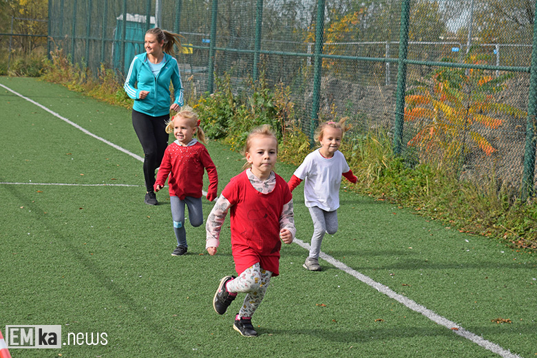 Barwny korowód i bieg przedszkolaków, czyli 15 lat Polski w UE w Malczycach