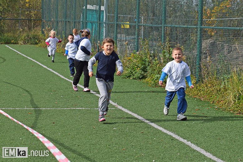 Barwny korowód i bieg przedszkolaków, czyli 15 lat Polski w UE w Malczycach