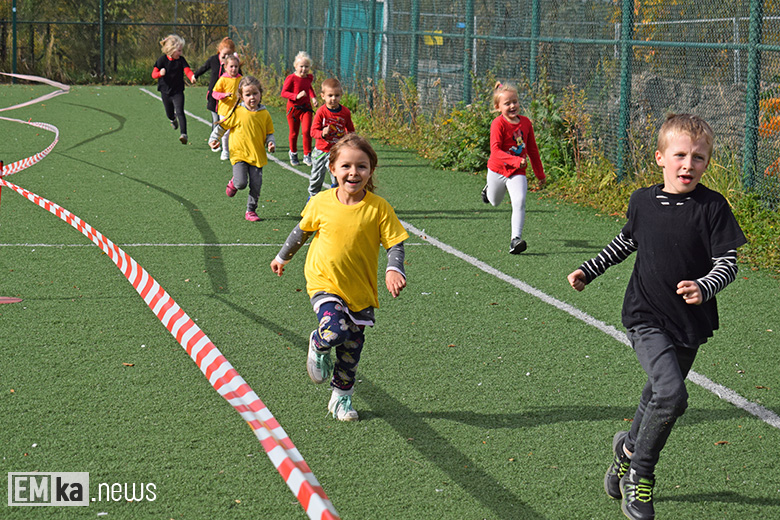 Barwny korowód i bieg przedszkolaków, czyli 15 lat Polski w UE w Malczycach