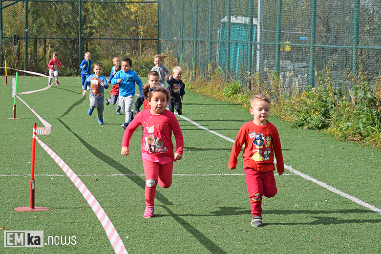 Barwny korowód i bieg przedszkolaków, czyli 15 lat Polski w UE w Malczycach