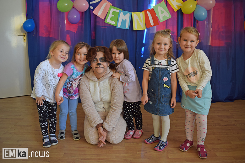 "Rzepka" w wykonaniu rodziców w przedszkolu w Malczycach