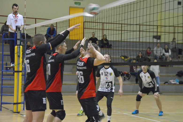Akademia Ruch Dla Zdrowia LZS Środa Śląska - WKS Volley Innex Wilczyce 3:1