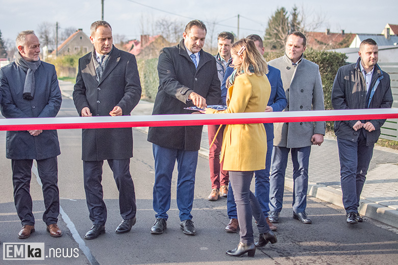 Uroczyste przecięcie wstęgi