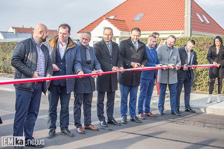 Uroczyste przecięcie wstęgi