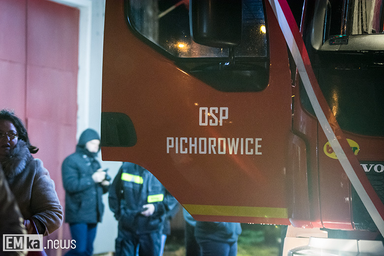 Strażacy z Pichorowic z nowym autem