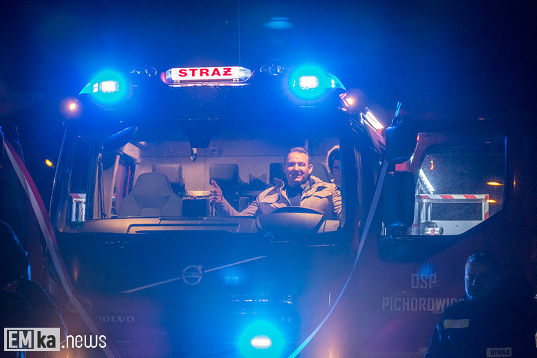 Strażacy z Pichorowic z nowym autem