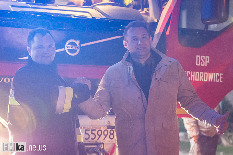 Strażacy z Pichorowic z nowym autem