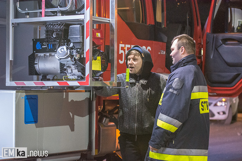 Strażacy z Pichorowic z nowym autem