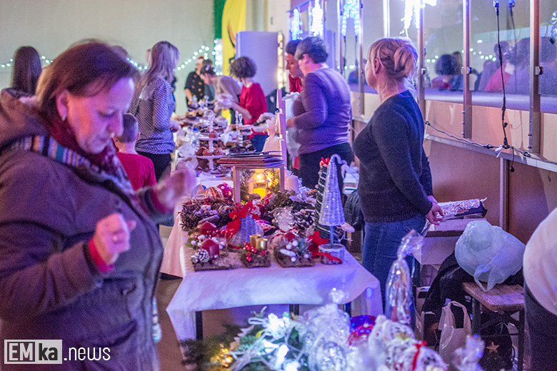 Bożonarodzeniowy kiermasz w Miękini