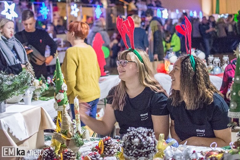 Bożonarodzeniowy kiermasz w Miękini