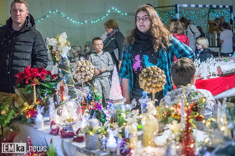 Bożonarodzeniowy kiermasz w Miękini