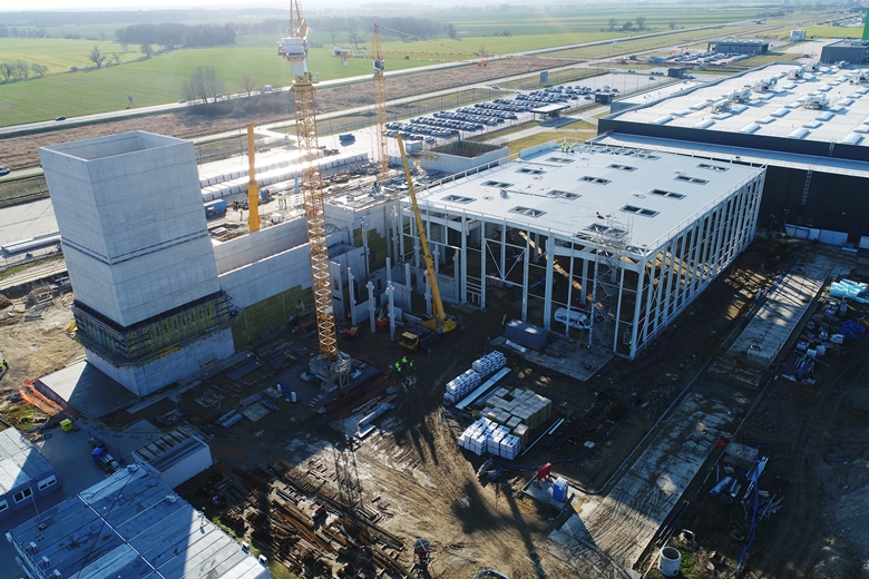 Trwa budowa komory testowej 