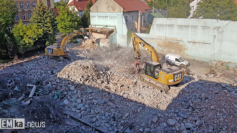 Wyburzanie byłego zakładu Inco