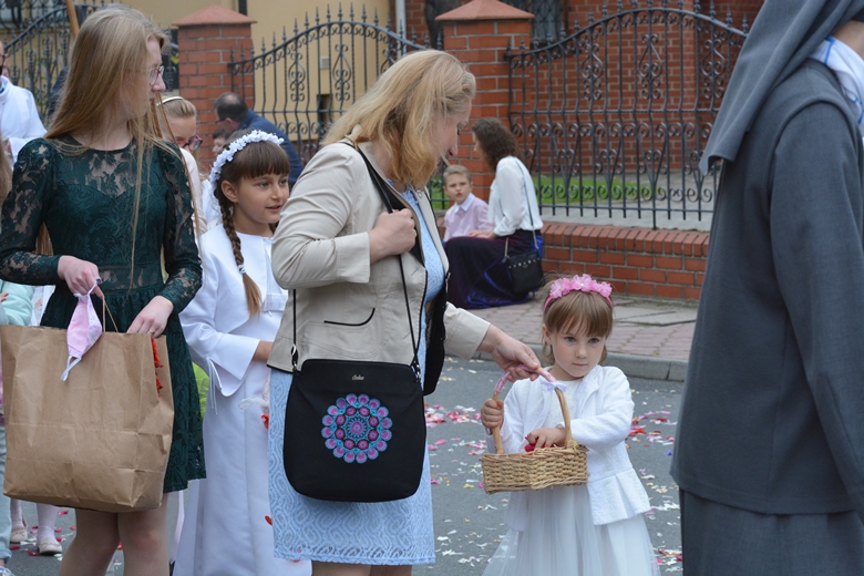 Parafia pw. Podwyższenia Krzyża Świętego 