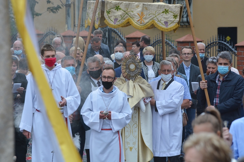 Parafia pw. Podwyższenia Krzyża Świętego 