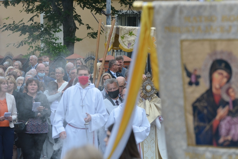 Parafia pw. Podwyższenia Krzyża Świętego 