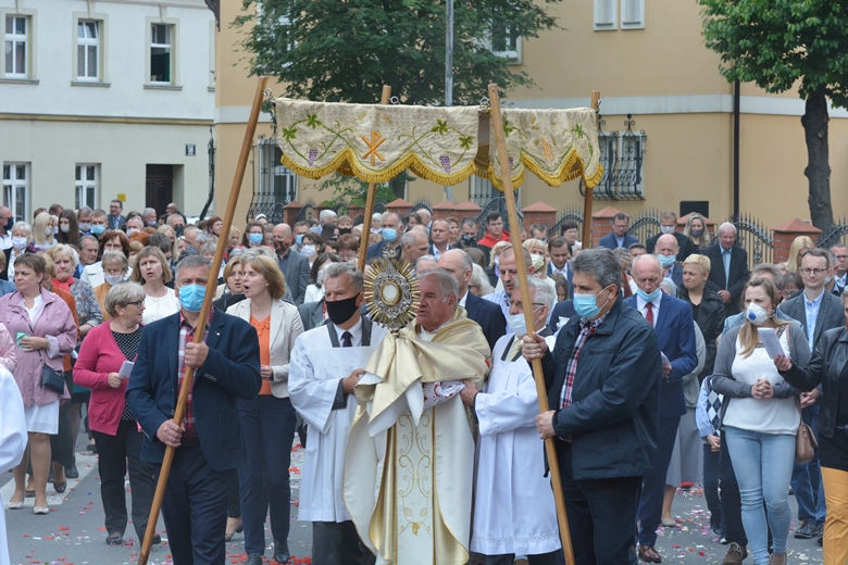 Parafia pw. Podwyższenia Krzyża Świętego 