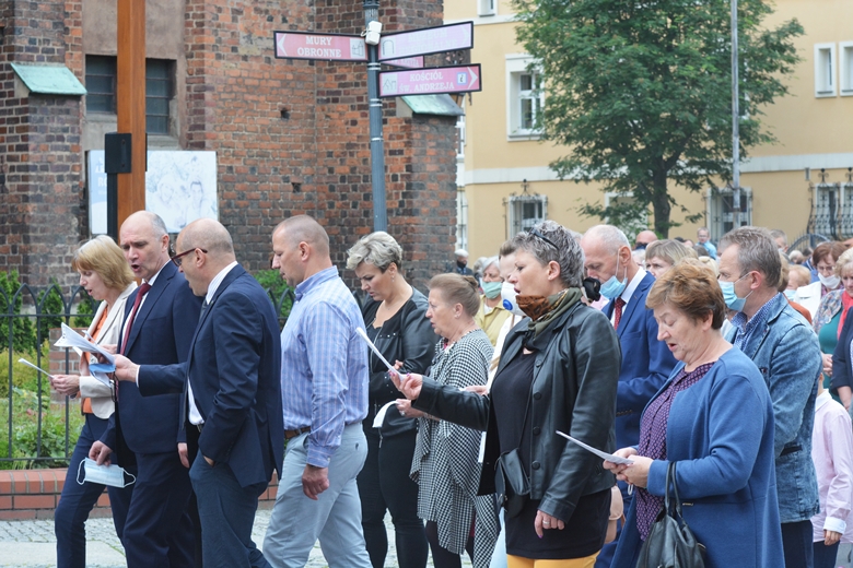 Parafia pw. Podwyższenia Krzyża Świętego 