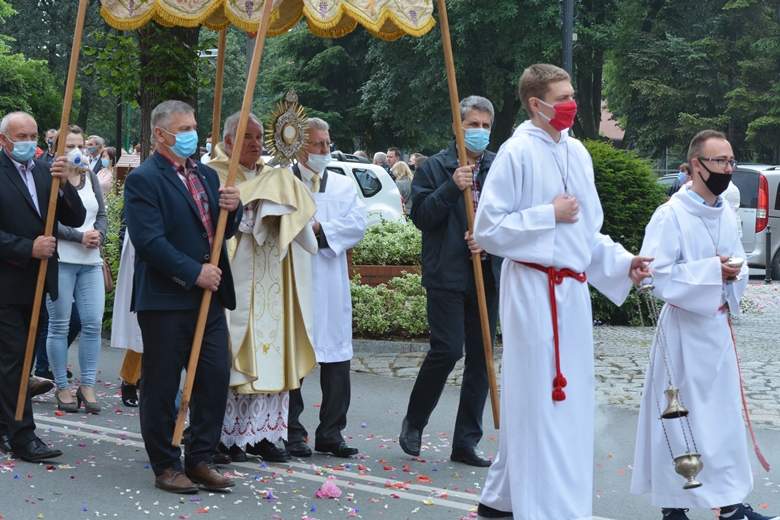 Parafia pw. Podwyższenia Krzyża Świętego 