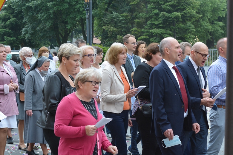 Parafia pw. Podwyższenia Krzyża Świętego 